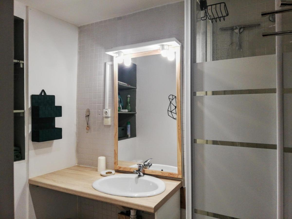Gigean Charmant Appartement En Centre-Ville Medieval מראה חיצוני תמונה