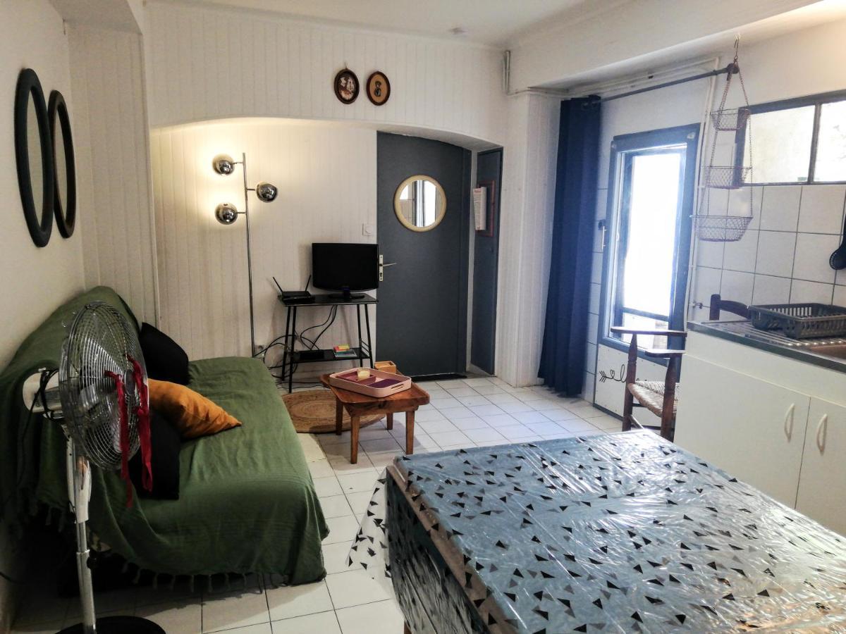 Gigean Charmant Appartement En Centre-Ville Medieval מראה חיצוני תמונה