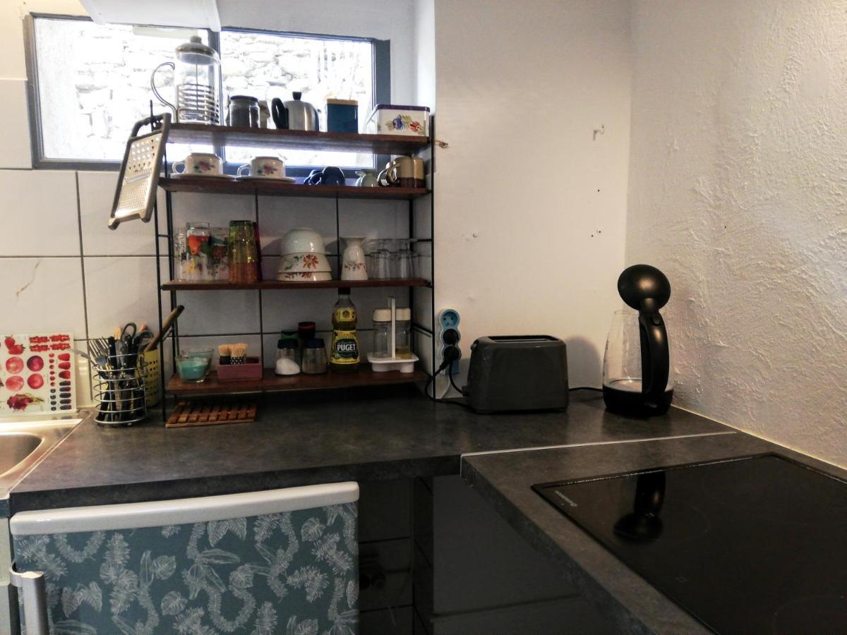 Gigean Charmant Appartement En Centre-Ville Medieval מראה חיצוני תמונה